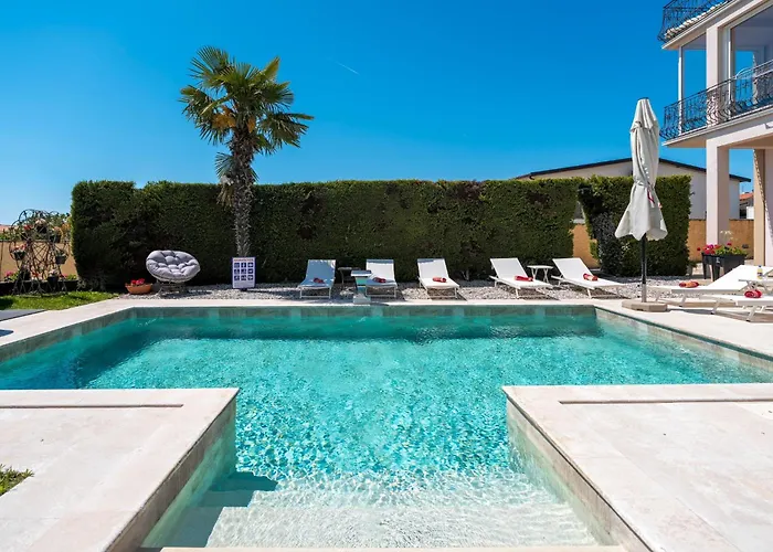 Sani By Briskva * 波雷奇