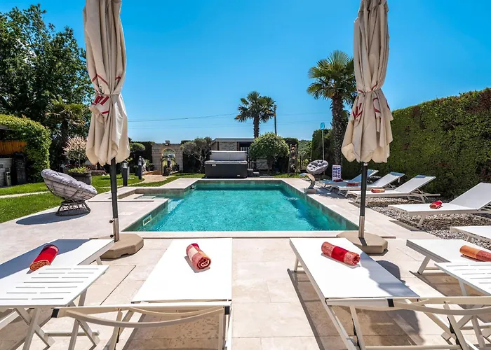 Sani By Briskva * 波雷奇