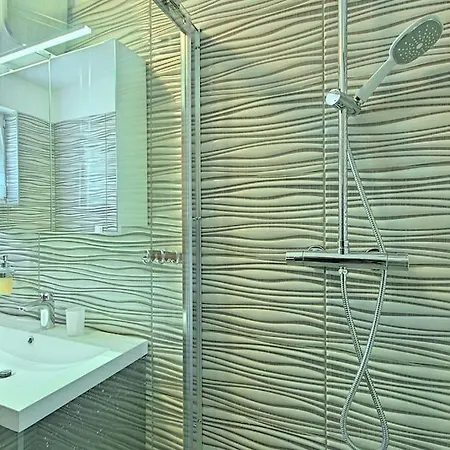 Sani By Briskva Apartment *