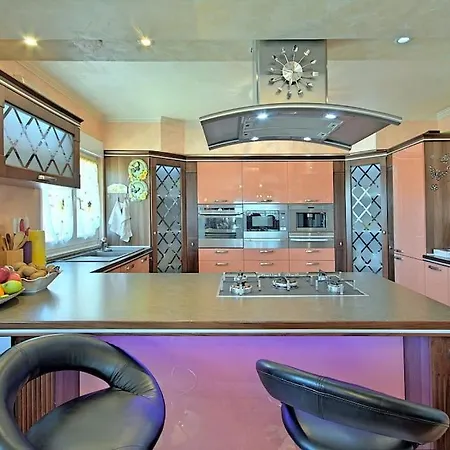 Apartment Sani By Briskva